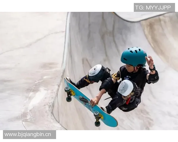 杭州滑板队区域防守策略解析与滑板运动发展趋势探讨